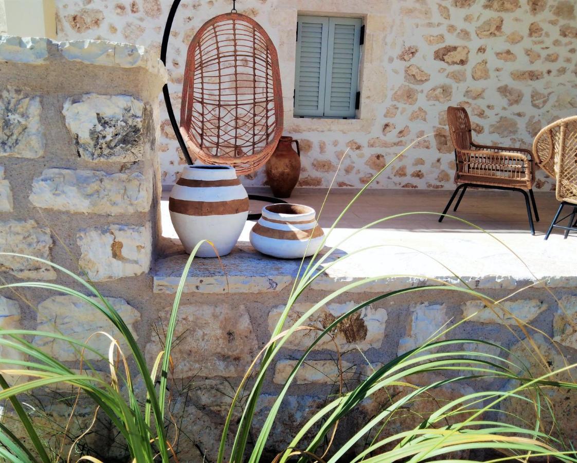 Mangata Suites Homes With Private Pools Spartokhórion エクステリア 写真