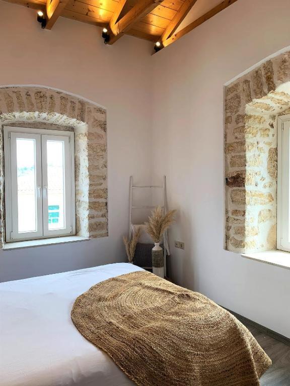 Mangata Suites Homes With Private Pools Spartokhórion エクステリア 写真